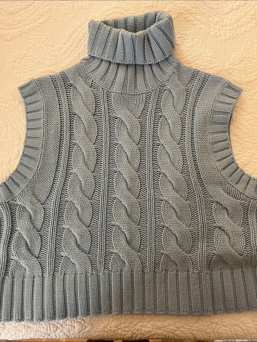 Divided Light Blue Cable Knit Sleeveless Turtleneck Vest M